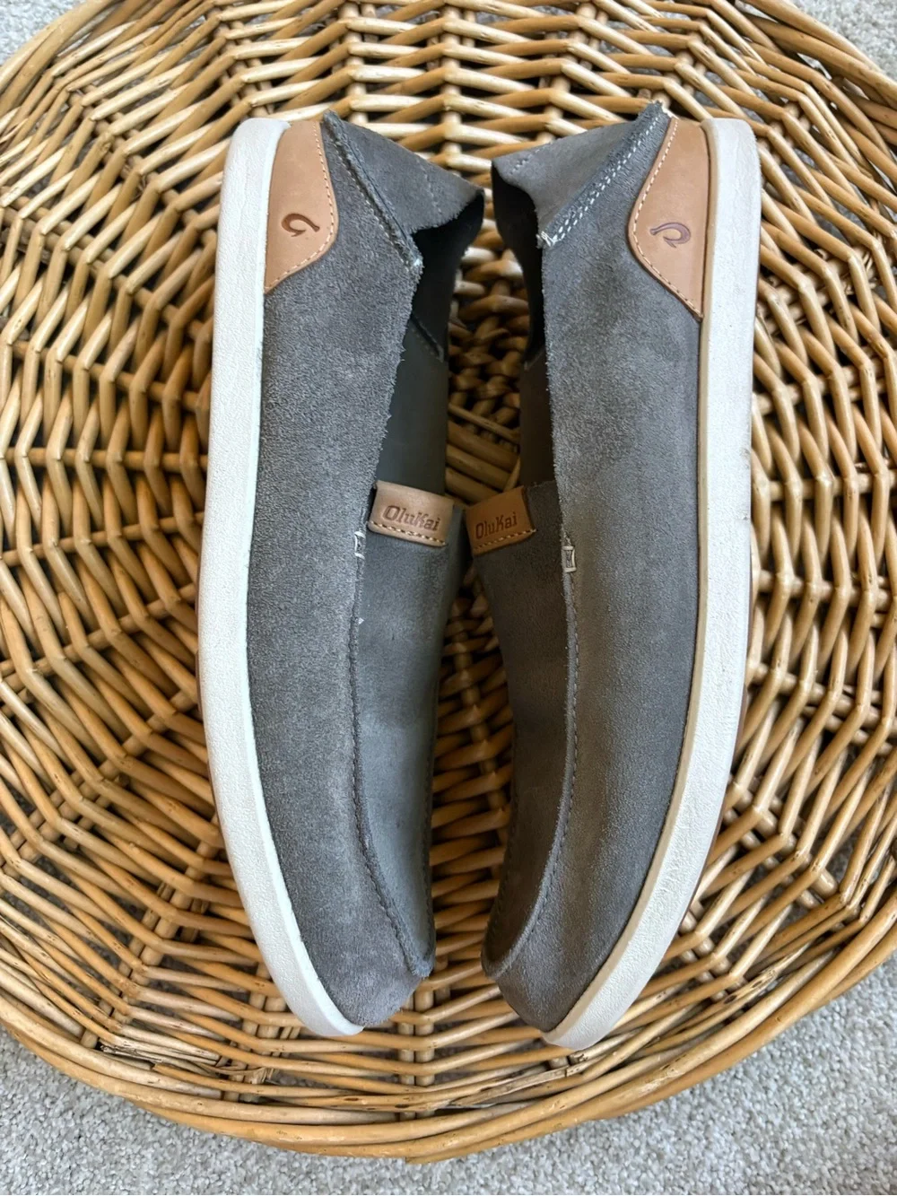 OluKai NaluKai Kala Charcoal Grey Men’s Slip On Suede Loafers Size 11.5